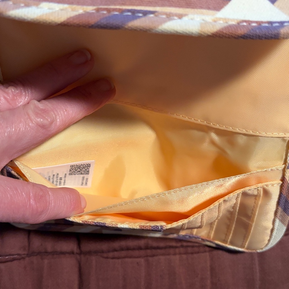 Wallet by Kavu Brand.  NWT! - Picture 6 of 15